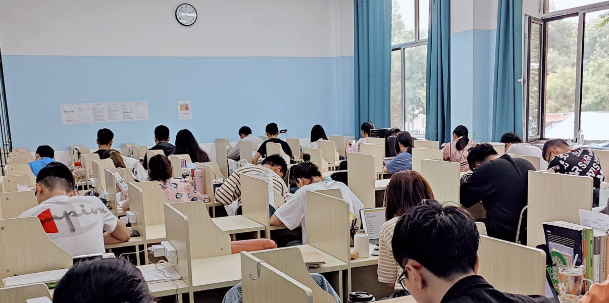 宁德考研寄宿学校-学习氛围